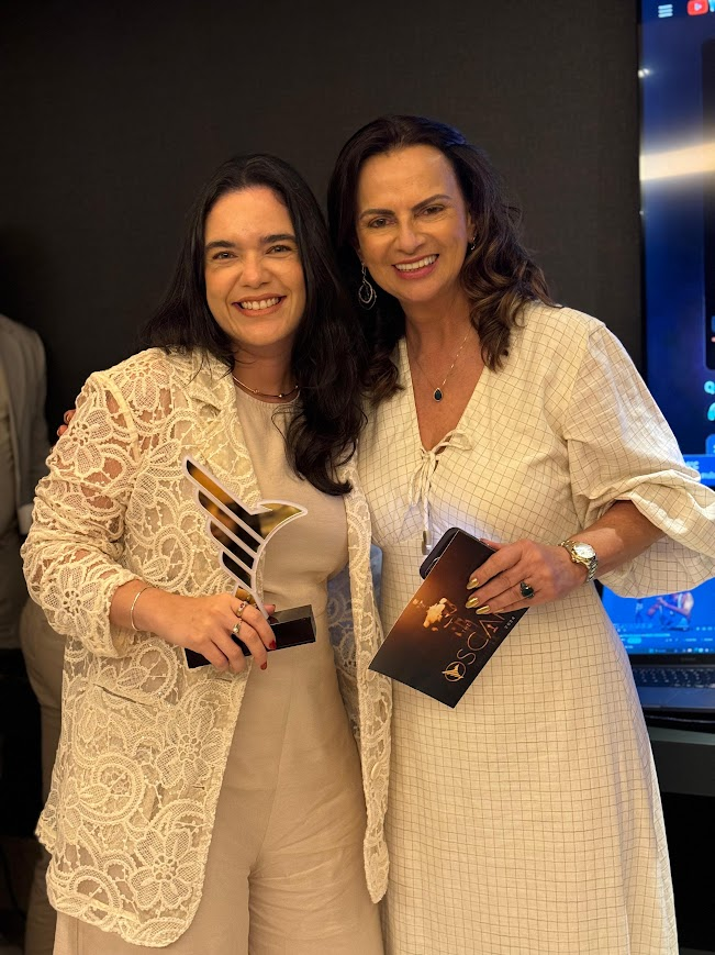 Thamyres Alexandre em registro de premiação